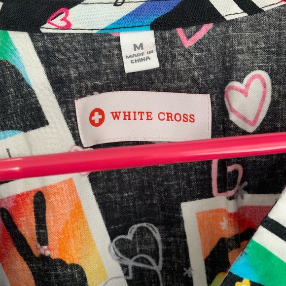 White Cross scrub top - Picture 3 of 3